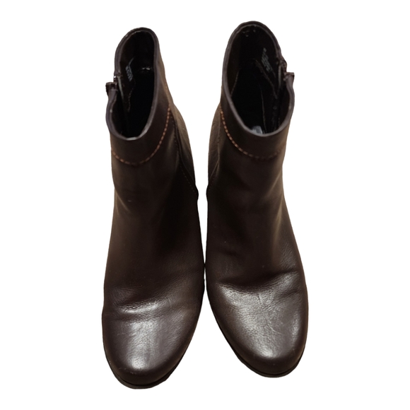 St John's Bay Women's Ankle Boots, Brown, Size 8M - Picture 5 of 5